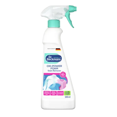 Bọt Oxi Hoạt Tính Tẩy Vết Bẩn – Chai xịt trắng với nút và nắp xanh ngọc, dung tích 500ml, có nhãn và hình ảnh ở mặt trước.