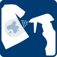 [Translate to New Zealand:] Moisten stain well with product.