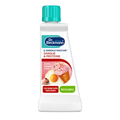 Il Dissolvi Macchie Sangue & Proteine – Bottiglia di plastica bianca con tappo turchese, etichetta rossa e rosa con immagini di cibo e testo italiano.